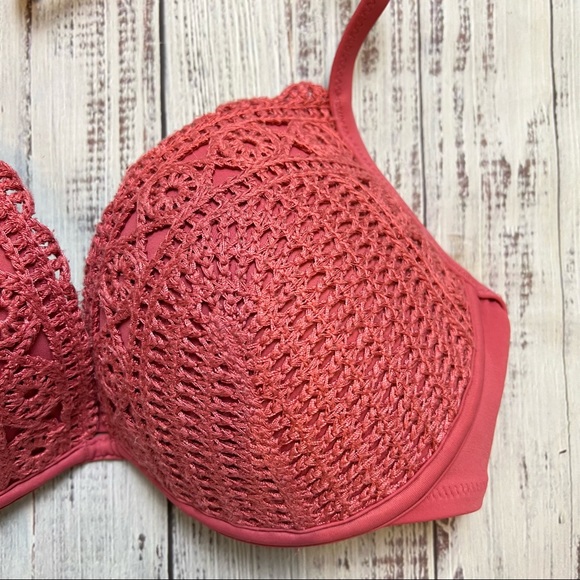 Shade & Shore Mauve Crocheted Bikini Top. Size 34D. - Picture 2 of 6